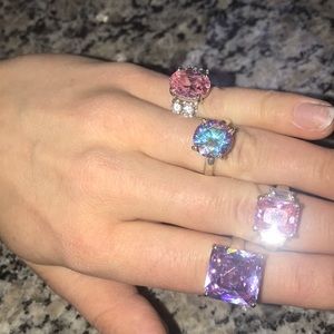 Bling Bling 4 CZ rings!! Size7-9.